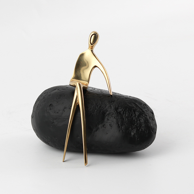 Nordic Resin Figure Sculpture  - Art Craft Hotel recension och pris