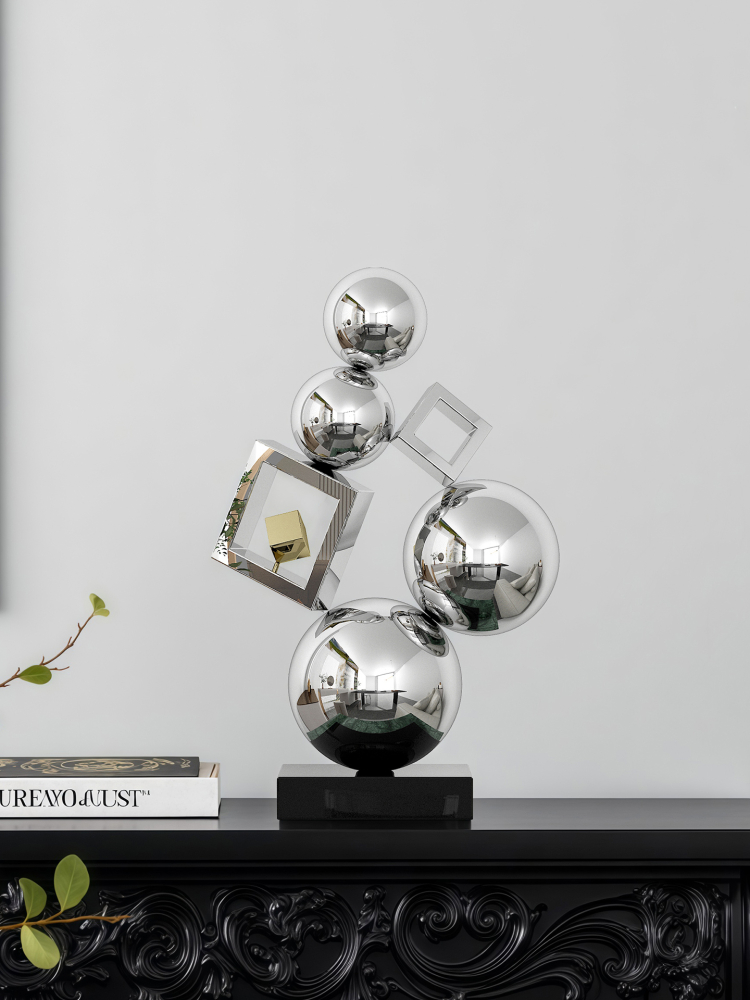 Luxury Stainless Steel Art Orn - Art Craft Hotel recension och pris